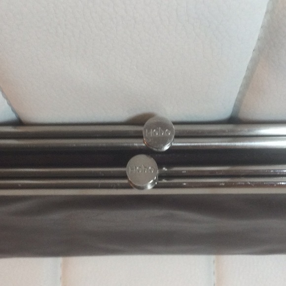 EUC Dark Brown Hobo Lauren Wallet Clutch with Silver Trim - Picture 10 of 16